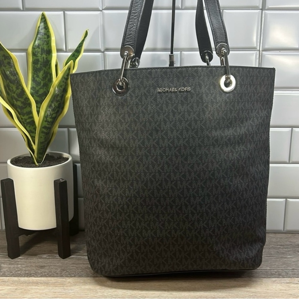 Michael Kors- Raven Ladies Large Signature Twill Black Tote! NWOT!!